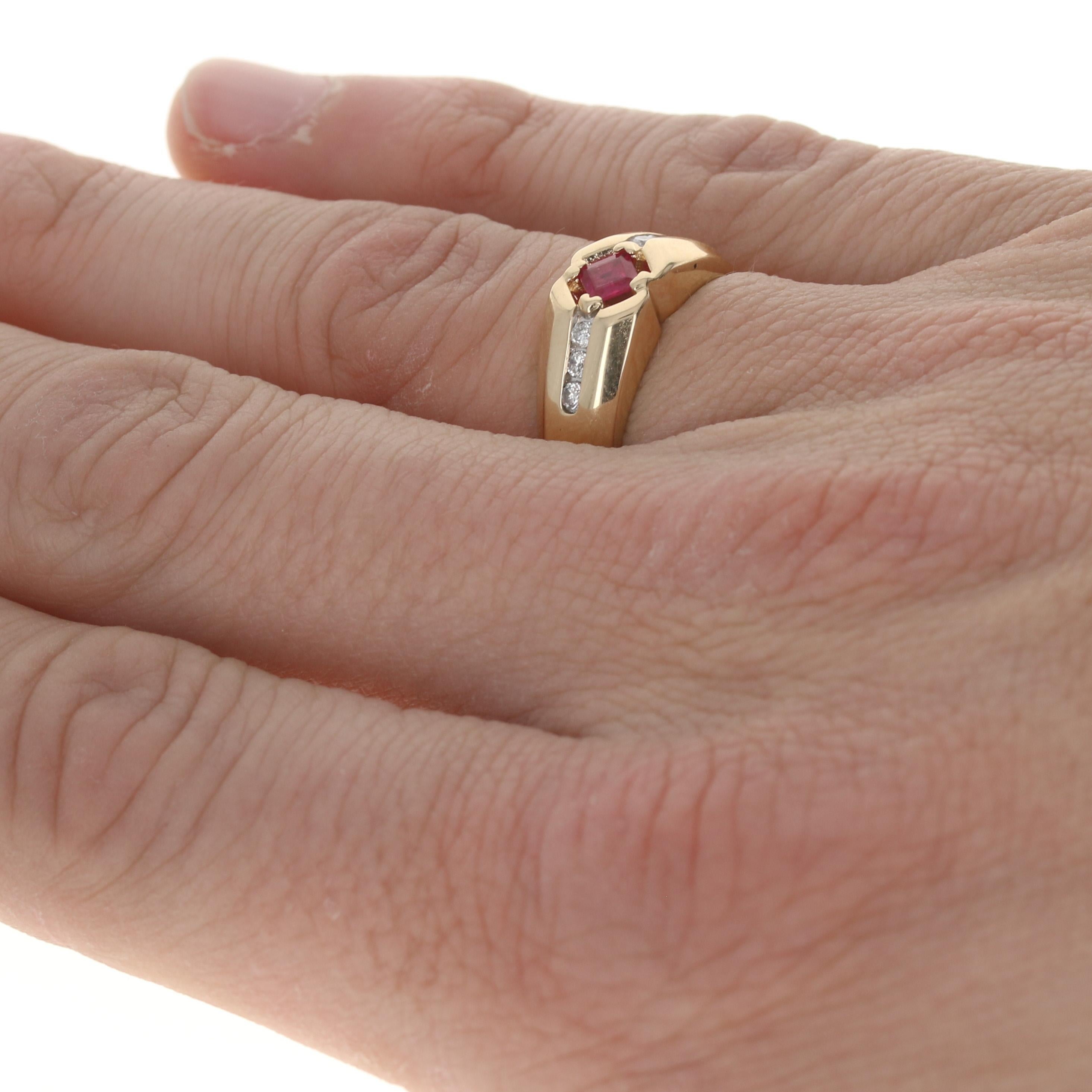 Yellow Gold Ruby & Diamond Men's Ring, 14k Square Cut .55ctw In Excellent Condition In Greensboro, NC