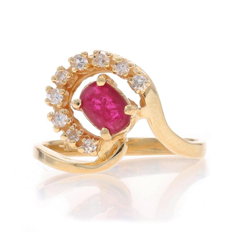 Taille : 6 1/2
Frais de taille : Up&Up 3 tailles pour 30 $ ou Down 2 tailles pour 30 $.

Contenu du métal : Or jaune 14k

Informations sur les pierres

Rubis naturel
Traitement : Chauffage
Carat(s) : .60ct
Coupe : Ovale
Couleur : rouge