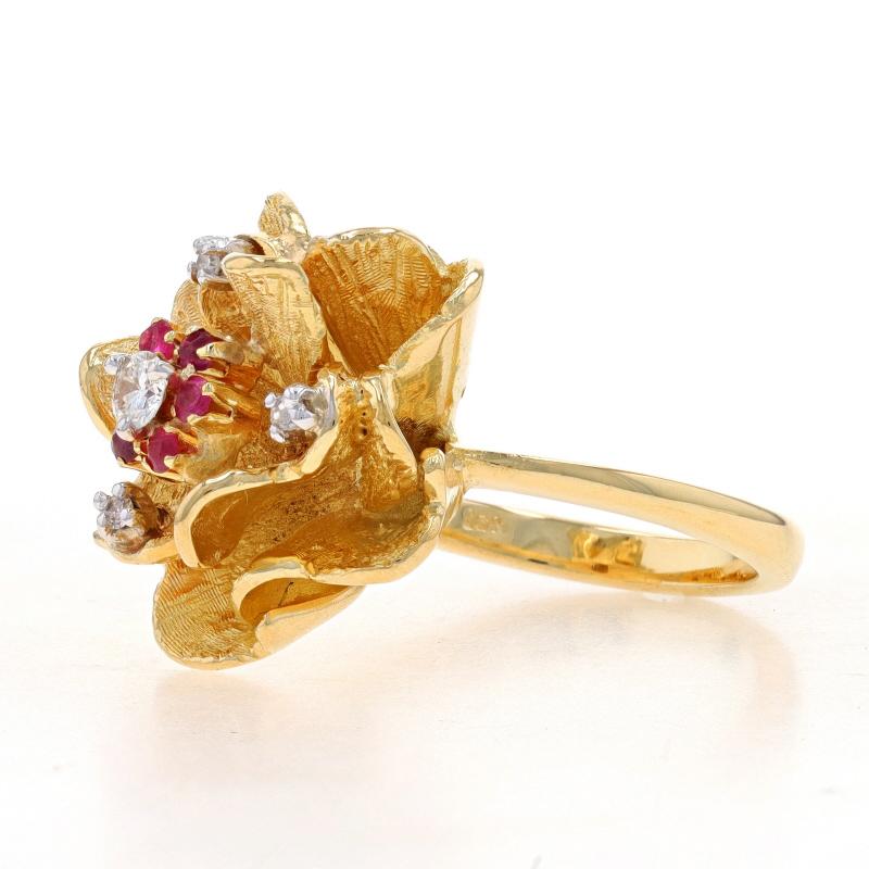 Round Cut Yellow Gold Ruby Diamond Vintage Flower Cluster Halo Ring 18k Rnd .31ctw Blossom For Sale