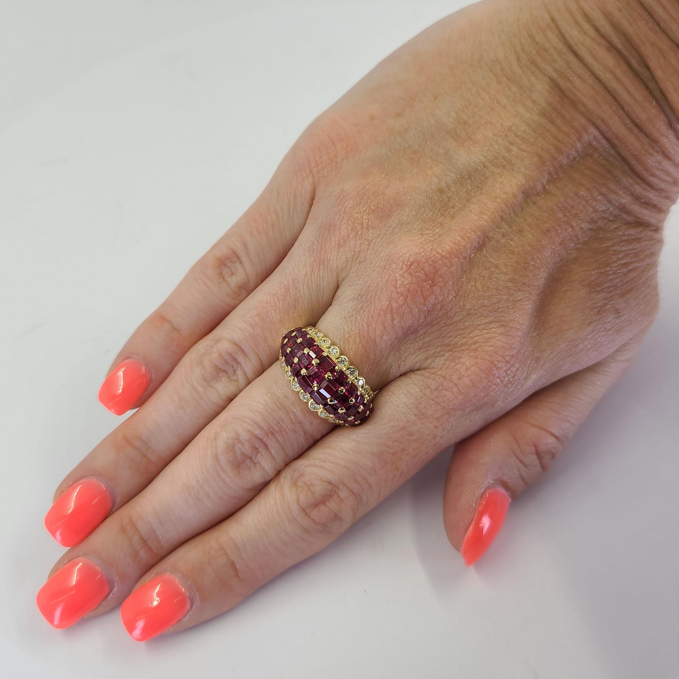 Yellow Gold Ruby Dome Ring In Good Condition For Sale In Coral Gables, FL