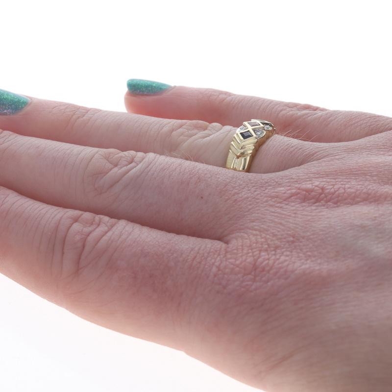 Women's Yellow Gold Ruby Sapphire Emerald Cluster Band - 18k Square .22ctw Ring For Sale