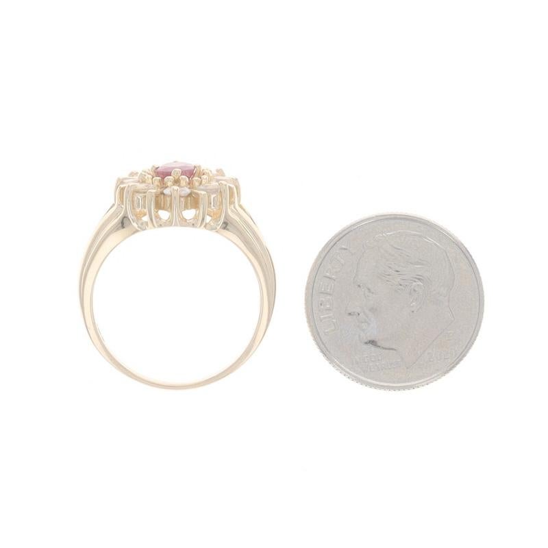 Anillo de oro amarillo con halo de zafiro rubí - 14k Oval 1.03ctw Floral en venta 1