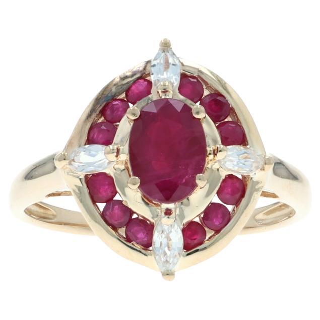 Anello aureola in oro giallo con rubino e zaffiro bianco 14k Ovale 2,66ctw