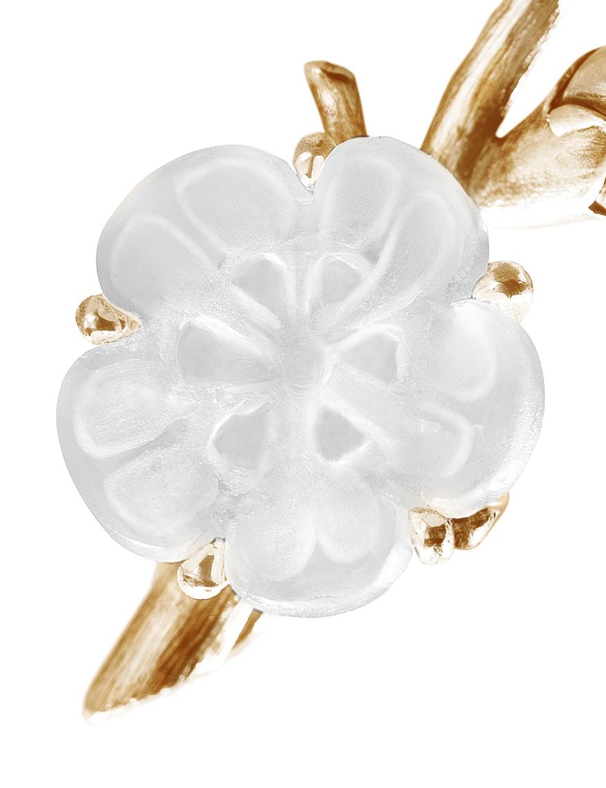 This contemporary brooch in 14 karat yellow gold belongs to the Sakura collection. The item was featured in Vogue UA magazine. 

This brooch looks contemporary design jewellery and add a romantic attitude. The frosted flower of cherry blossom is