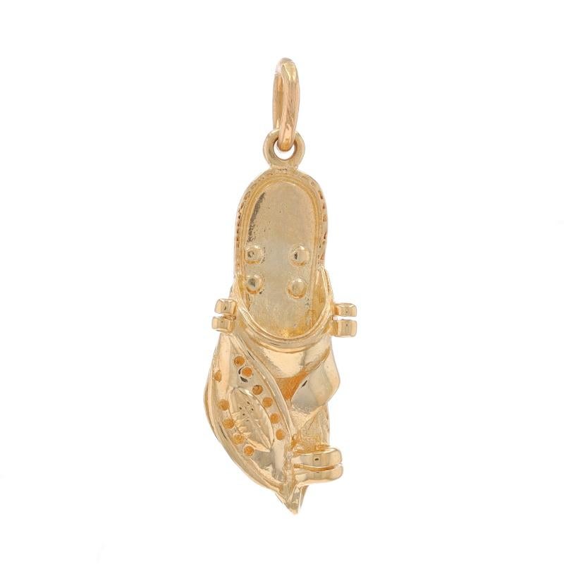 Contenu du métal : Or jaune 14k

Thème : Sandale, chaussure, chaussure d'été

Mesures

Hauteur (à partir de l'attache fixe) : 31/32