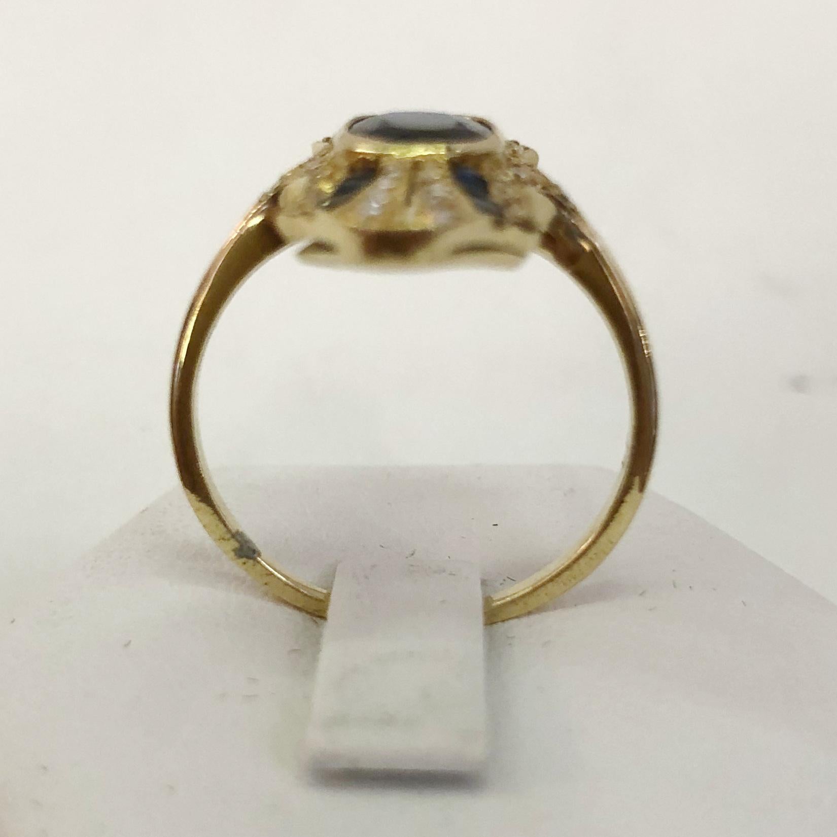 Yellow Gold Sapphire and Diamond Ring In Good Condition In Palm Springs, CA