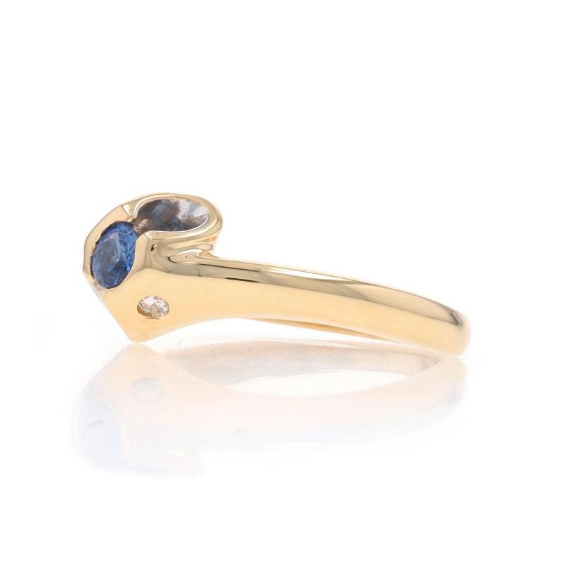 Bague en or jaune saphir diamant bypass - 14k Round .23ctw Excellent état - En vente à Greensboro, NC