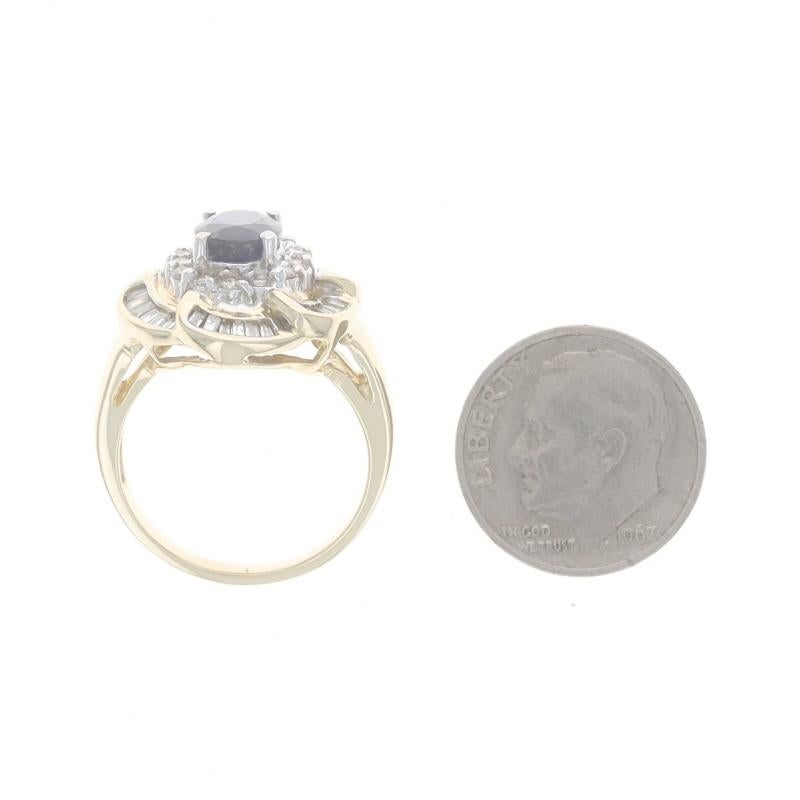 Bague double halo de saphirs et de diamants, or jaune 14 carats, fleur ovale 2,18 carats Pour femmes en vente