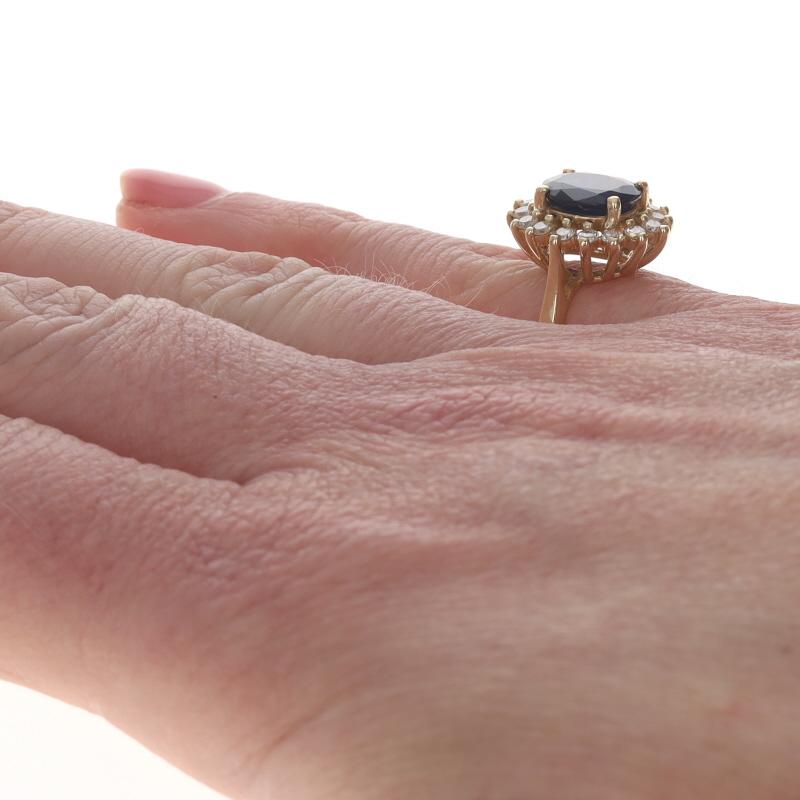 Anello aureola in oro giallo con zaffiro e diamante - 14k Oval 2.90ctw Floral In condizioni ottime in vendita a Greensboro, NC