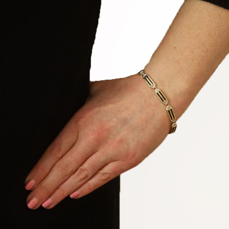 Quadrato Bracciale A Link in oro giallo con zaffiro e diamanti 7 1/4