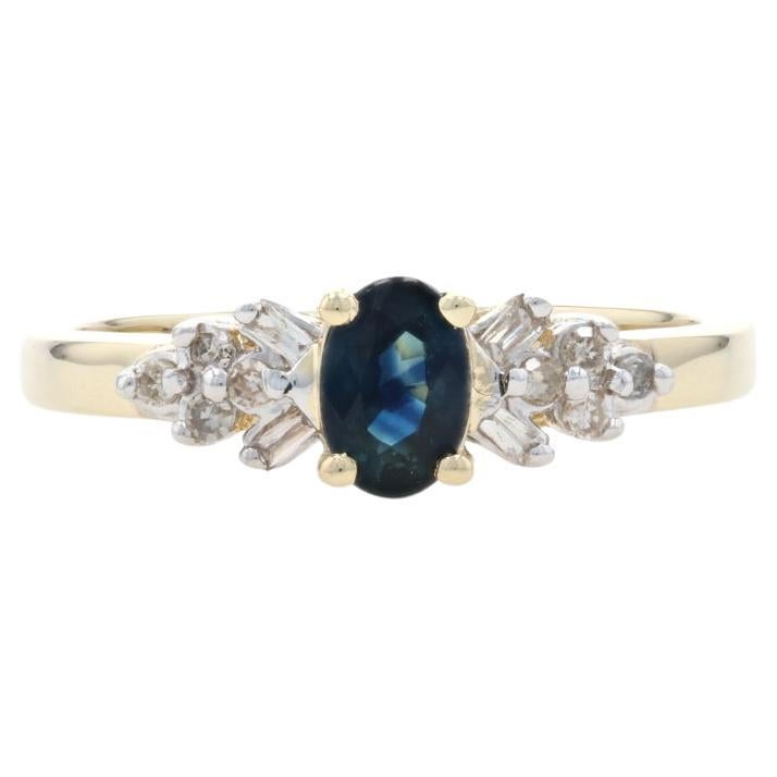 Gelbgold Saphir 
Diamant Ring, 10k Ovalschliff 0,72 Karat