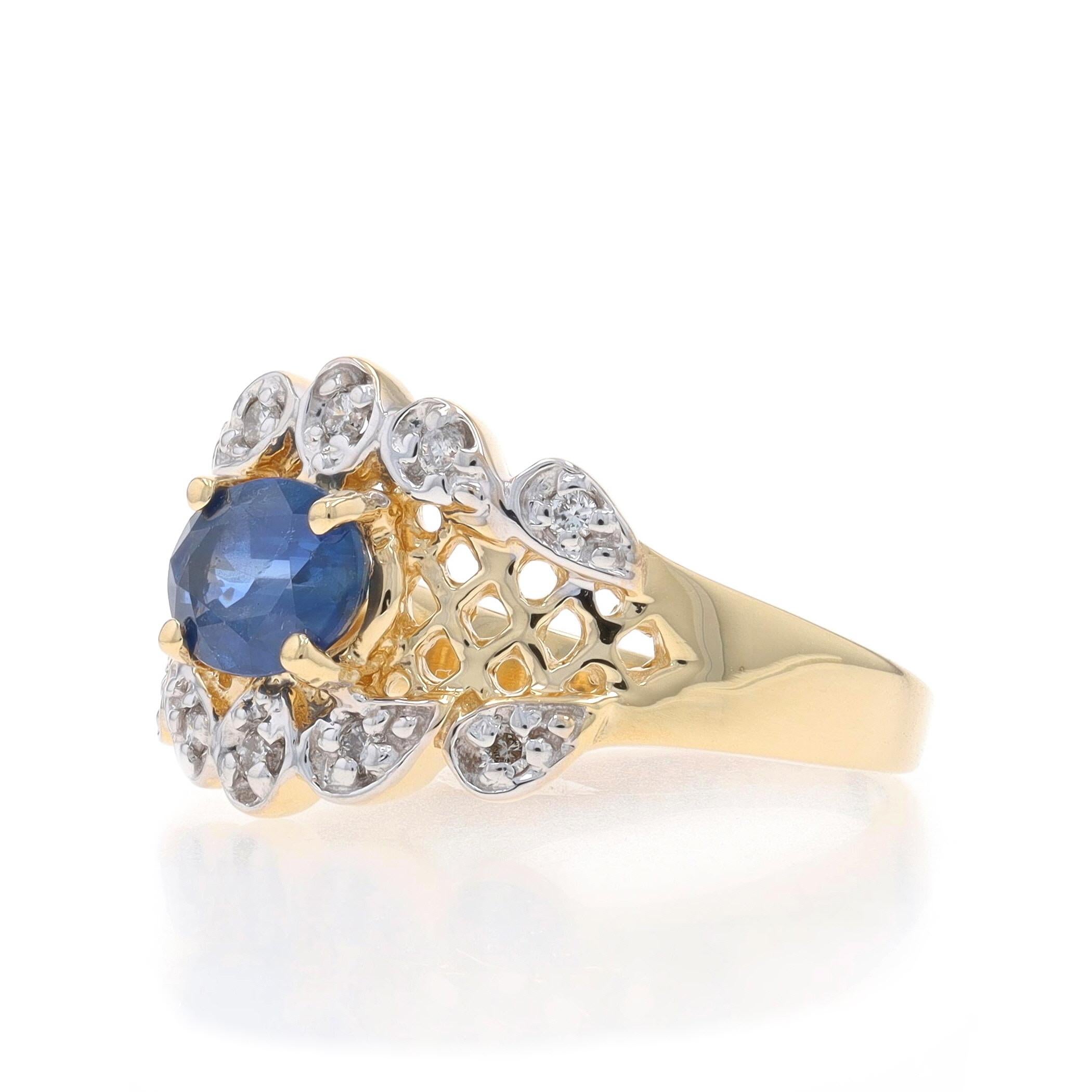Yellow Gold Sapphire & Diamond Ring - 14k Oval .80ctw Scallop Latticework In Excellent Condition For Sale In Greensboro, NC