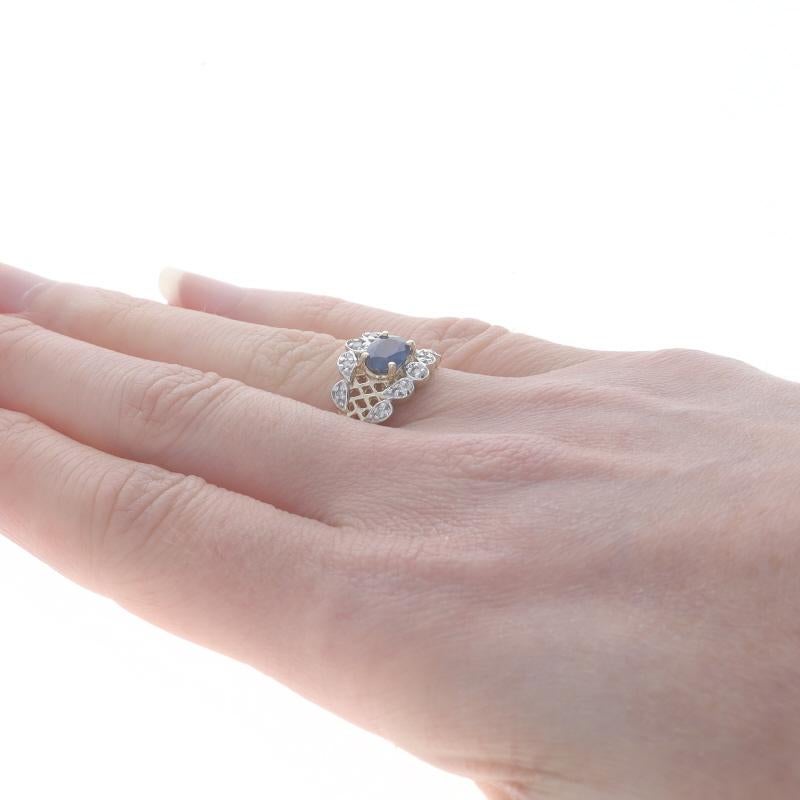 Women's Yellow Gold Sapphire & Diamond Ring - 14k Oval .80ctw Scallop Latticework For Sale