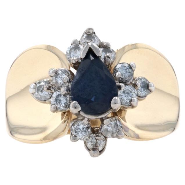 Bague en or jaune avec saphir et diamants, poire 14 carats (1,23 ctw) en vente