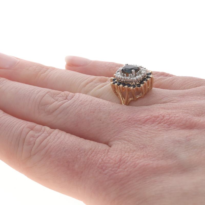 Anello con doppio diamante e zaffiro in oro giallo - 14k Ovale 1,89ctw In condizioni ottime in vendita a Greensboro, NC