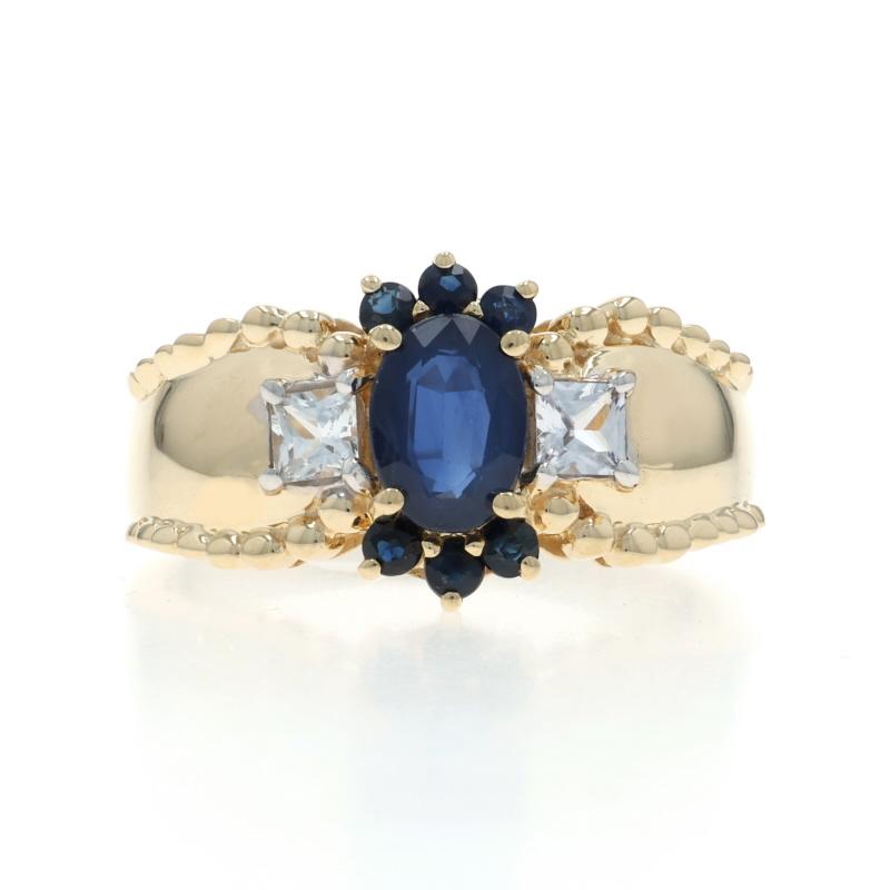 Taille : 7 3/4
Frais de taille : Up&Up 2 tailles pour $40 ou Down 1 taille pour $30

Contenu métallique : Or jaune 14k et or blanc 14k

Informations sur les pierres

Saphir naturel
Traitement : Chauffage
Carat(s) : 1.00ct
Coupe : Ovale

Saphirs