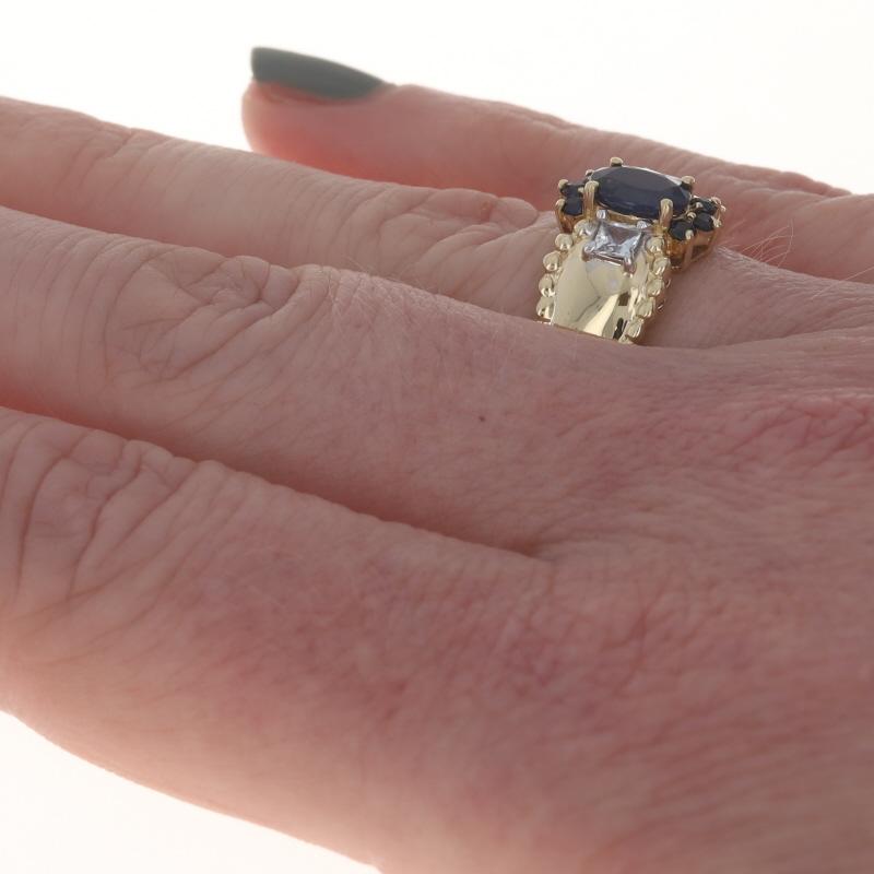 Bague en or jaune saphir saphir blanc - 14k ovale 1.54ctw Pour femmes en vente