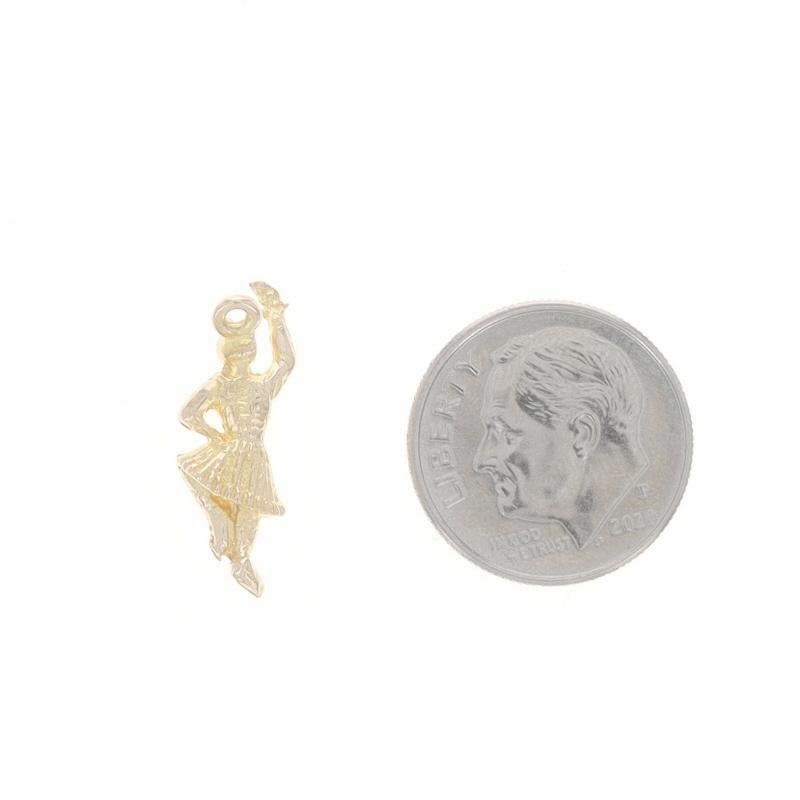 Breloque danseuse des Highlands écossais en or jaune 9 carats Pour femmes en vente