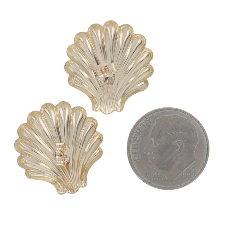 Boucles d'oreilles coquillages en or jaune 14k éventail percé Pour femmes en vente