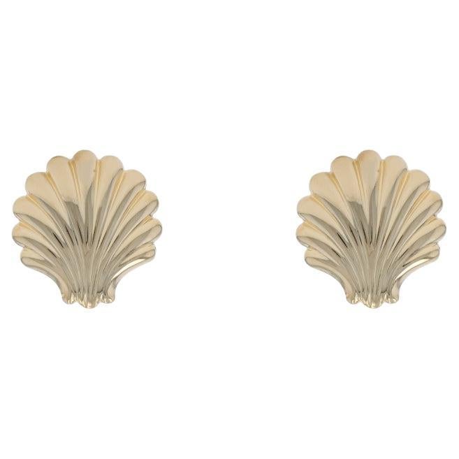 Boucles d'oreilles coquillages en or jaune 14k éventail percé