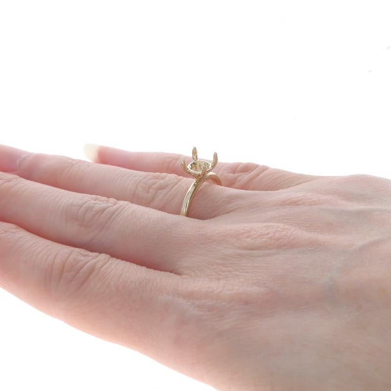 Yellow Gold Semi-Mount Engagement Ring - 14k for ~7.4mm Round Solitaire For Sale 1