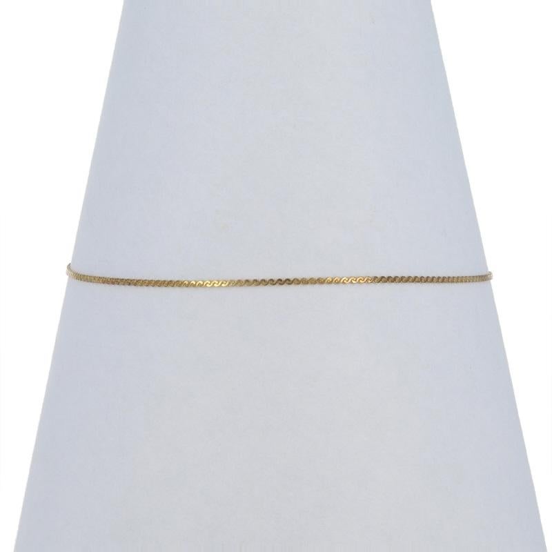 Contenu du métal : Or jaune 14k

Style de chaîne : Serpentine
Style de bracelet : Chaîne
Type de fermeture : Fermoir à anneau à ressort

Mesures

Largeur de la chaîne : 1/16