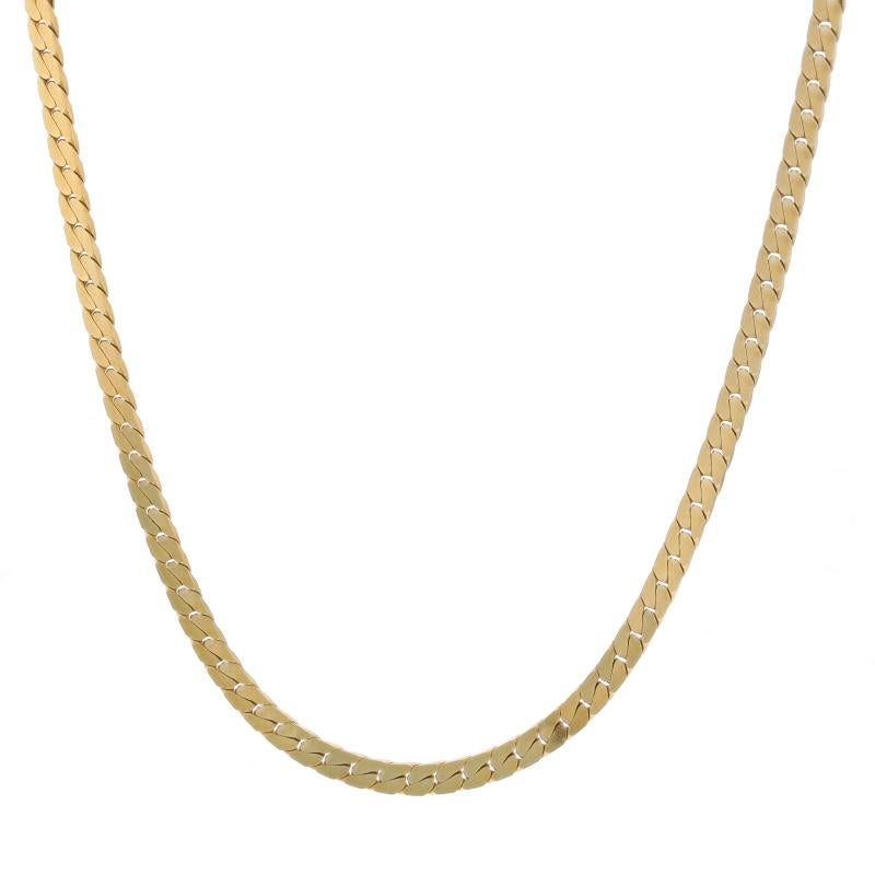 Contenido de metal: Oro amarillo de 14 quilates

Estilo: Cadena
Estilo de cadena: Serpentina
Estilo de collar: Cadena
Tipo de cierre: Cierre de anilla

Medidas

Longitud: 19 3/4