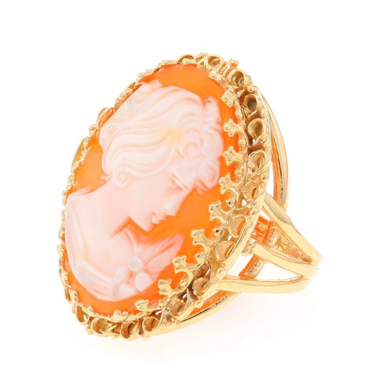 Women's Yellow Gold Shell Cocktail Solitaire Ring - 14k Carved Cameo Silhouette For Sale