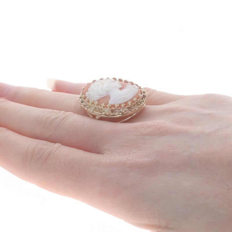 Yellow Gold Shell Cocktail Solitaire Ring - 14k Carved Cameo Silhouette For Sale 1