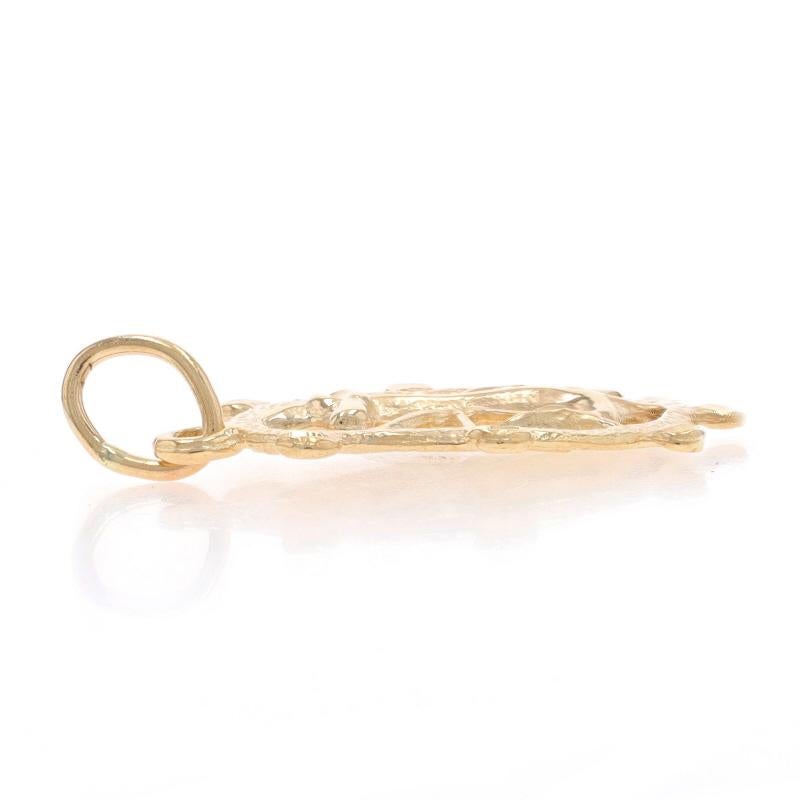 Pendentif d'ancre et de casque de bateau en or jaune 14 carats Excellent état - En vente à Greensboro, NC