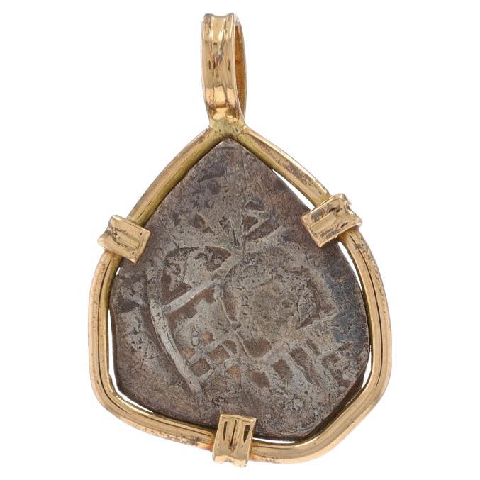 Colgante de moneda de naufragio de oro amarillo - 14k y moneda de plata