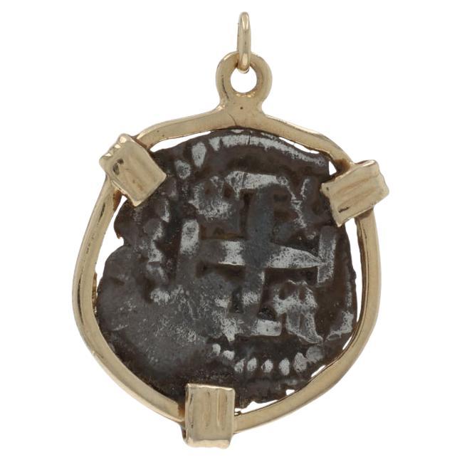 Yellow Gold Shipwreck Spanish Reale Coin Pendant - 14k Currency im Angebot