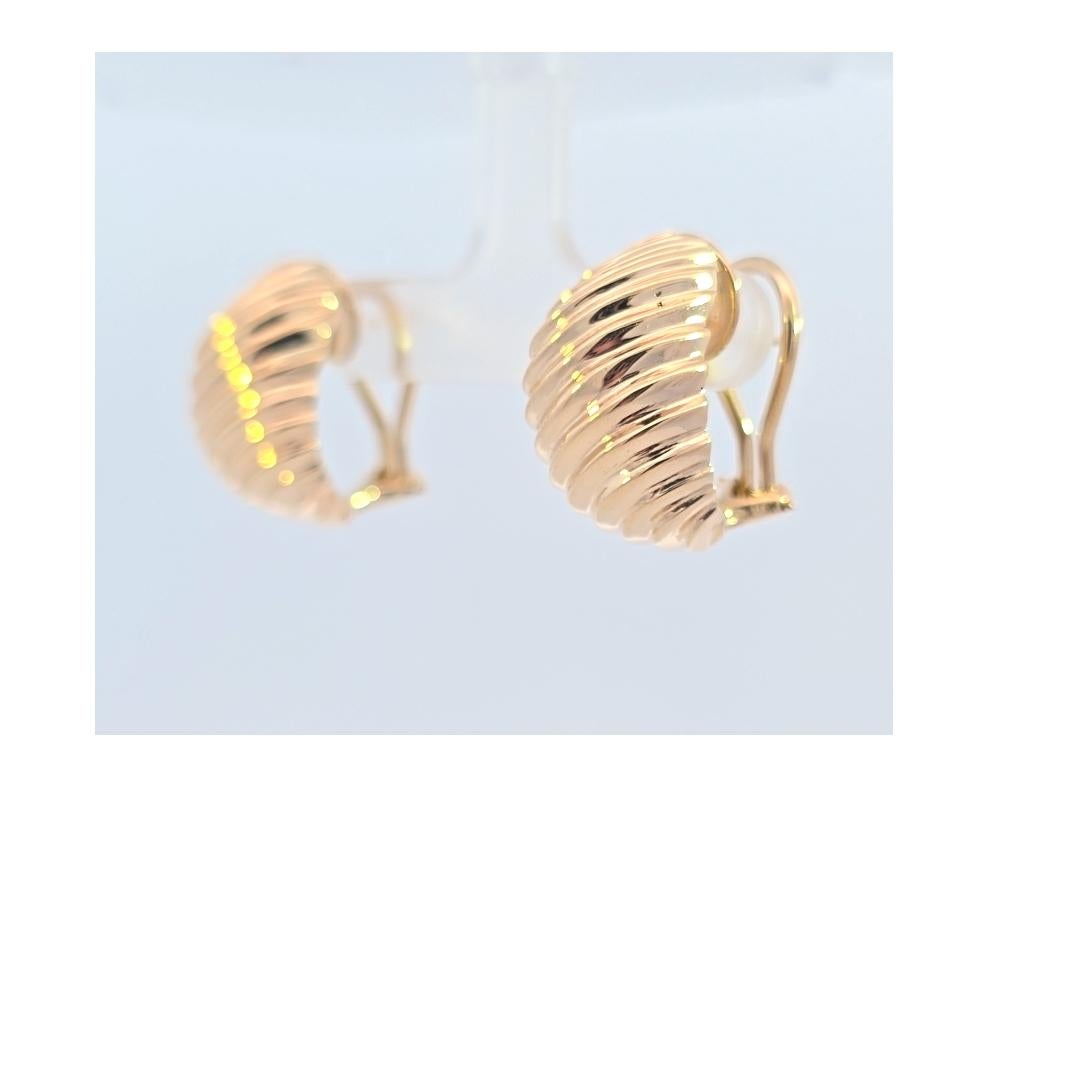 Boucles d'oreilles crevettes en or jaune Unisexe en vente