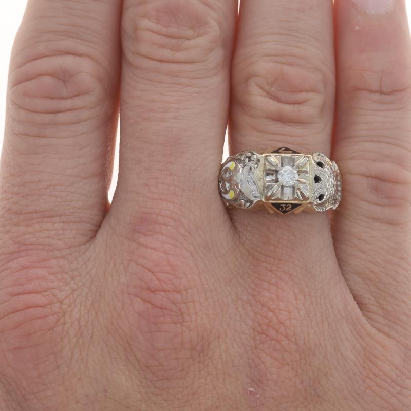 Taille ronde Or jaune Shriners Scottish Rite Masonic Ring 10k Diamond Round .20ct en vente