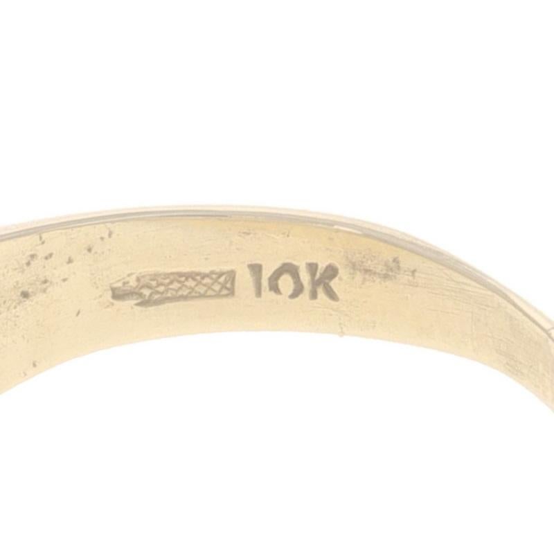 Yellow Gold Signet Ring - 10k Engravable Oval im Angebot 2