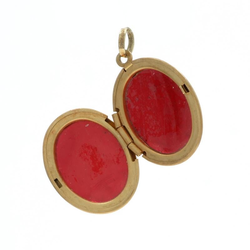 Pendentif Silhouette en or jaune - 14k Two Frames Excellent état - En vente à Greensboro, NC