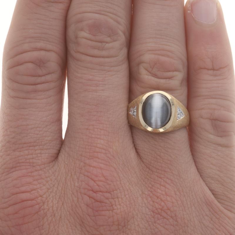 Oval Cut Yellow Gold Simulated Cat's Eye Lab-Created Spinel Men's Ring 10k Oval Cabochon