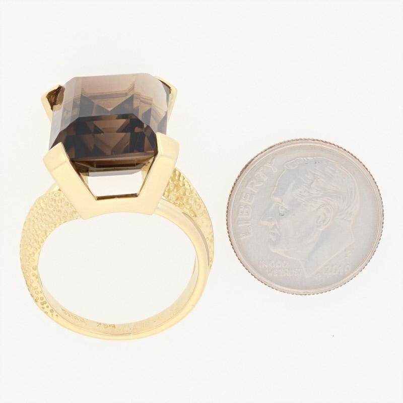 Yellow Gold Smoky Quartz Ring, 18k Rectangle Cut 19.70 Carat Cocktail Solitaire In Excellent Condition In Greensboro, NC