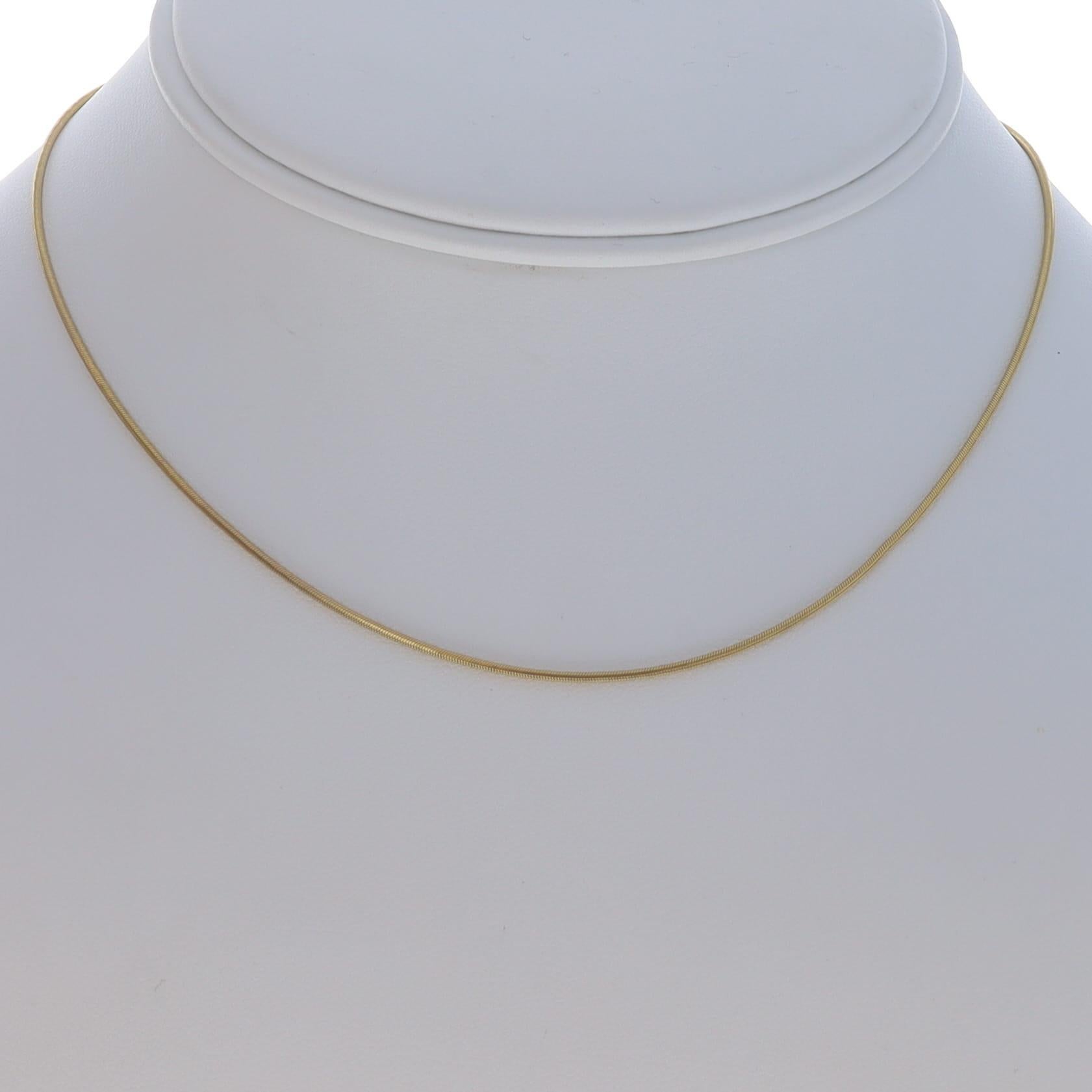 Collier en or jaune avec chaîne serpent 14