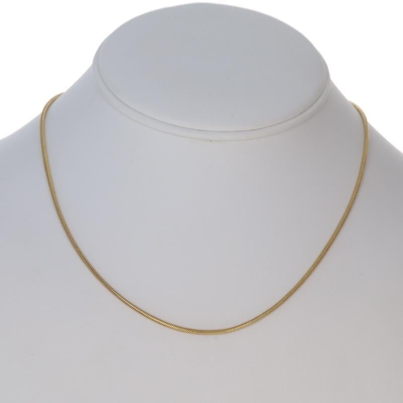 Contenuto del metallo: Oro giallo 14k

Stile della catena: Serpente
Stile della collana: Catena
Tipo di chiusura: Chiusura a moschettone

Misure

Lunghezza: 16 1/4