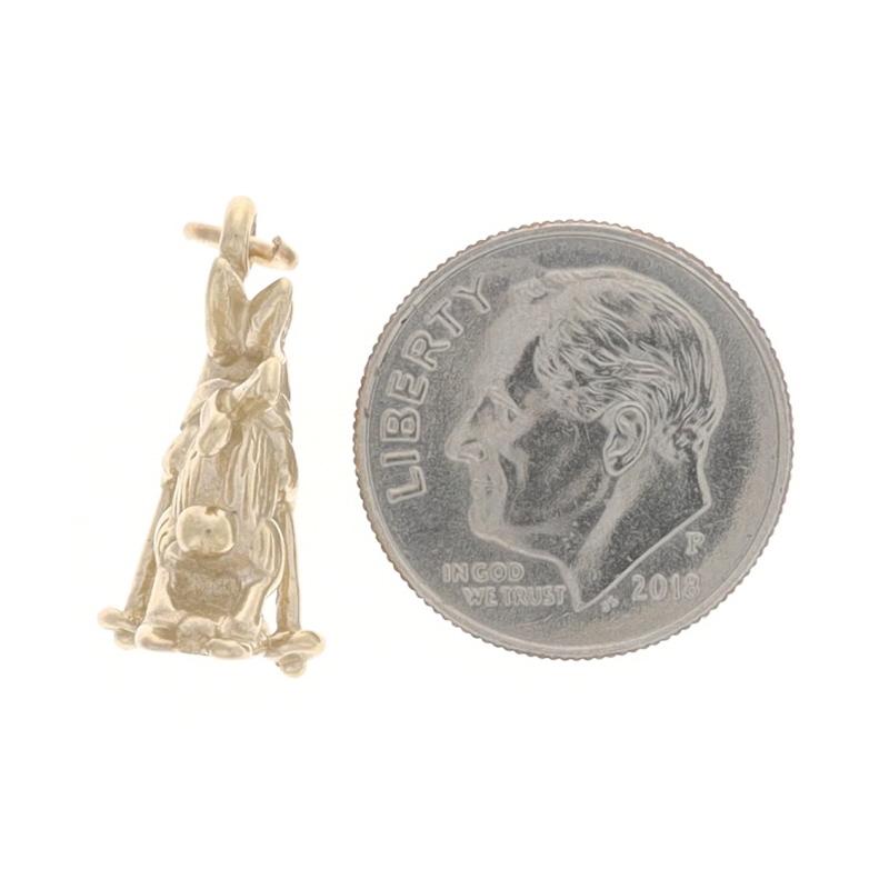 Yellow Gold Snow Bunny Charm - 14k Skiing Rabbit Winter Sports In Excellent Condition For Sale In Greensboro, NC