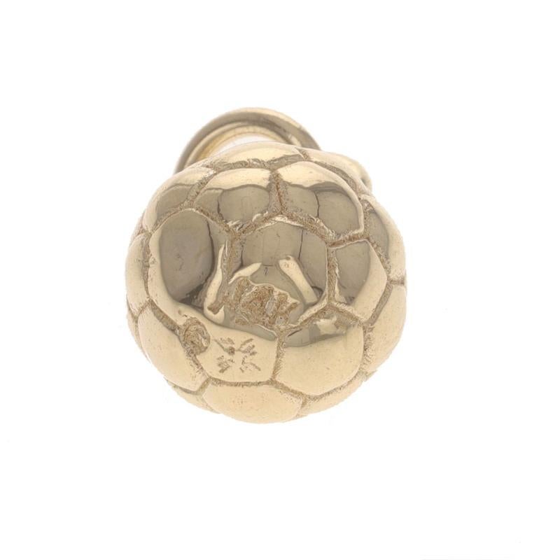 Yellow Gold Soccer Ball Charm - 14k Sports Equipment Football In Excellent Condition For Sale In Greensboro, NC