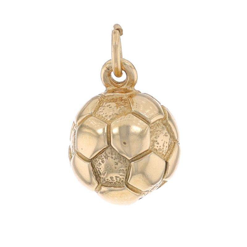 Metal Content: 14k Yellow Gold

Theme: Soccer Ball, Football, Sports
Features: Textured Detailing

Measurements

Tall (from stationary bail): 9/16