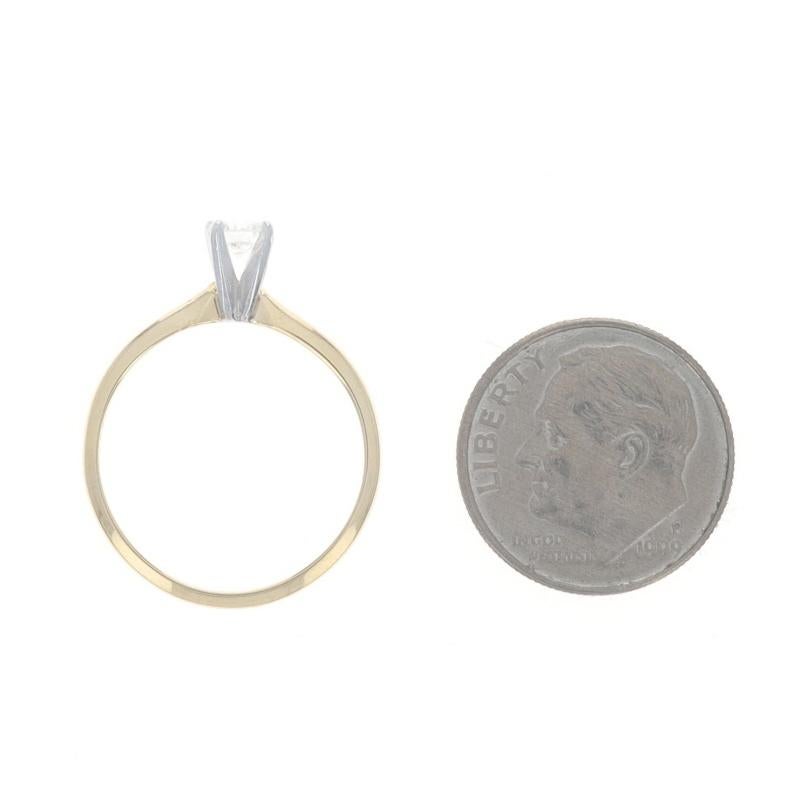 Bague de fiançailles solitaire en or jaune 18k Brilliante ronde .25ct Bague de promesse en vente 2