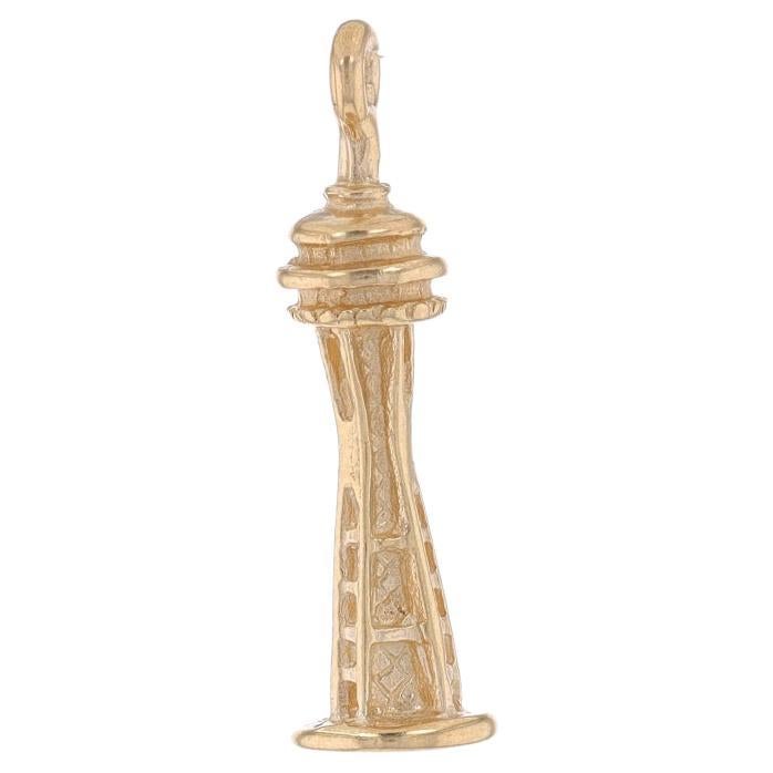 Yellow Gold Space Needle Charm - 14k Seattle, Washington Travel Keepsake For Sale