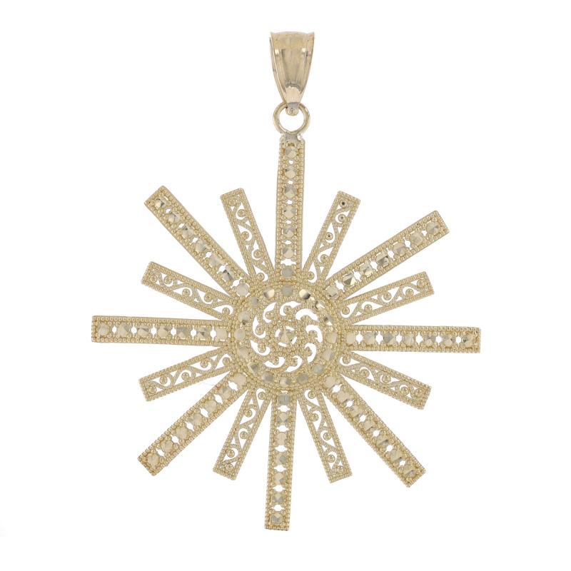 Metal Content: 14k Yellow Gold

Theme: Starburst
Features: Open Cut Design with Etched & Milgrain Detailing

Measurements

Tall (from stationary bail): 1 21/32