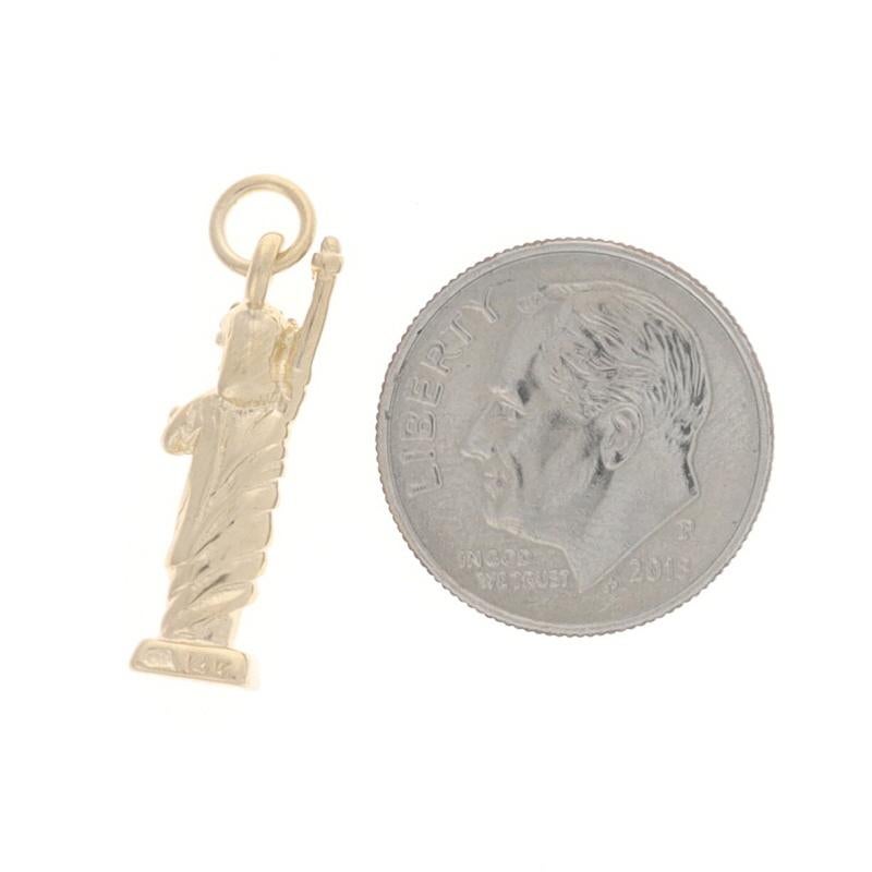 Women's or Men's Yellow Gold Statue of Liberty Charm - 14k Lady Liberty NYC Souvenir New York For Sale