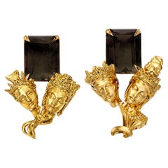 Boucles d'oreilles contemporaines en or jaune avec des quartz fumés