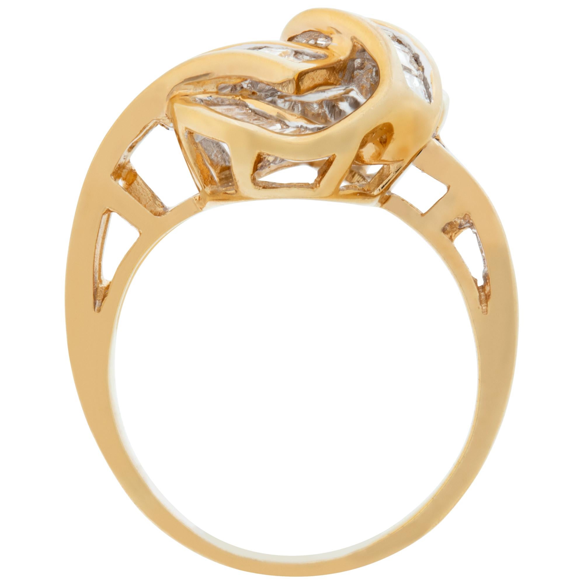 Women's Yellow gold swirl of diamonds ring w/ around 3 carats in baguette diamonds For Sale