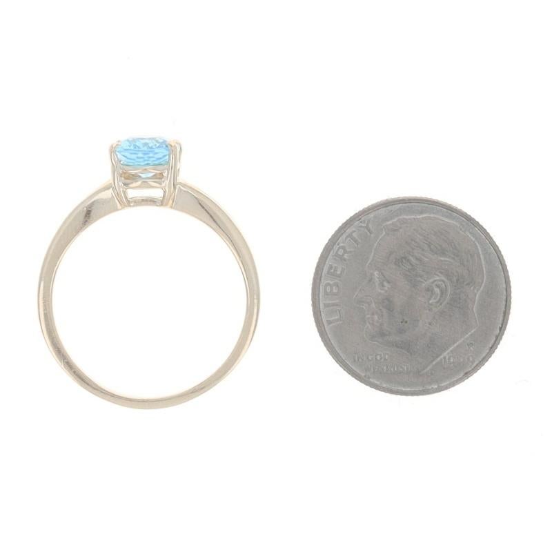 Bague solitaire en or jaune avec topaze bleue suisse - 14k Oval 1.60ct en vente 1